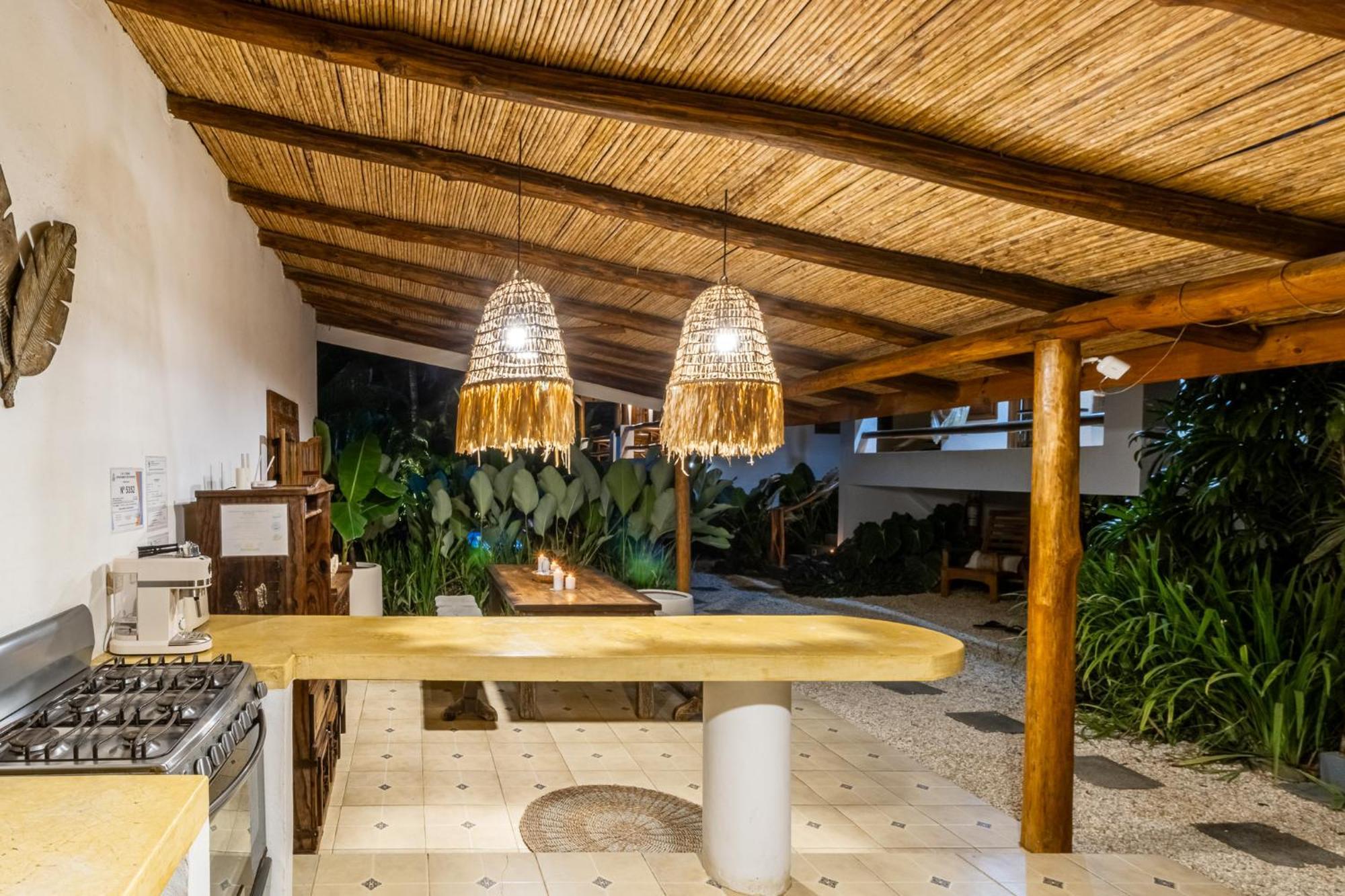 Hotel Blue Surf Sanctuary à Playa Santa Teresa  Extérieur photo