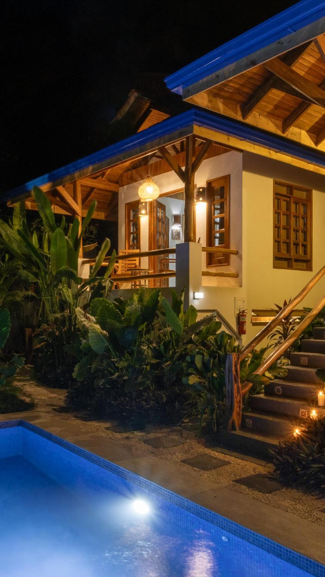 Hotel Blue Surf Sanctuary à Playa Santa Teresa  Extérieur photo