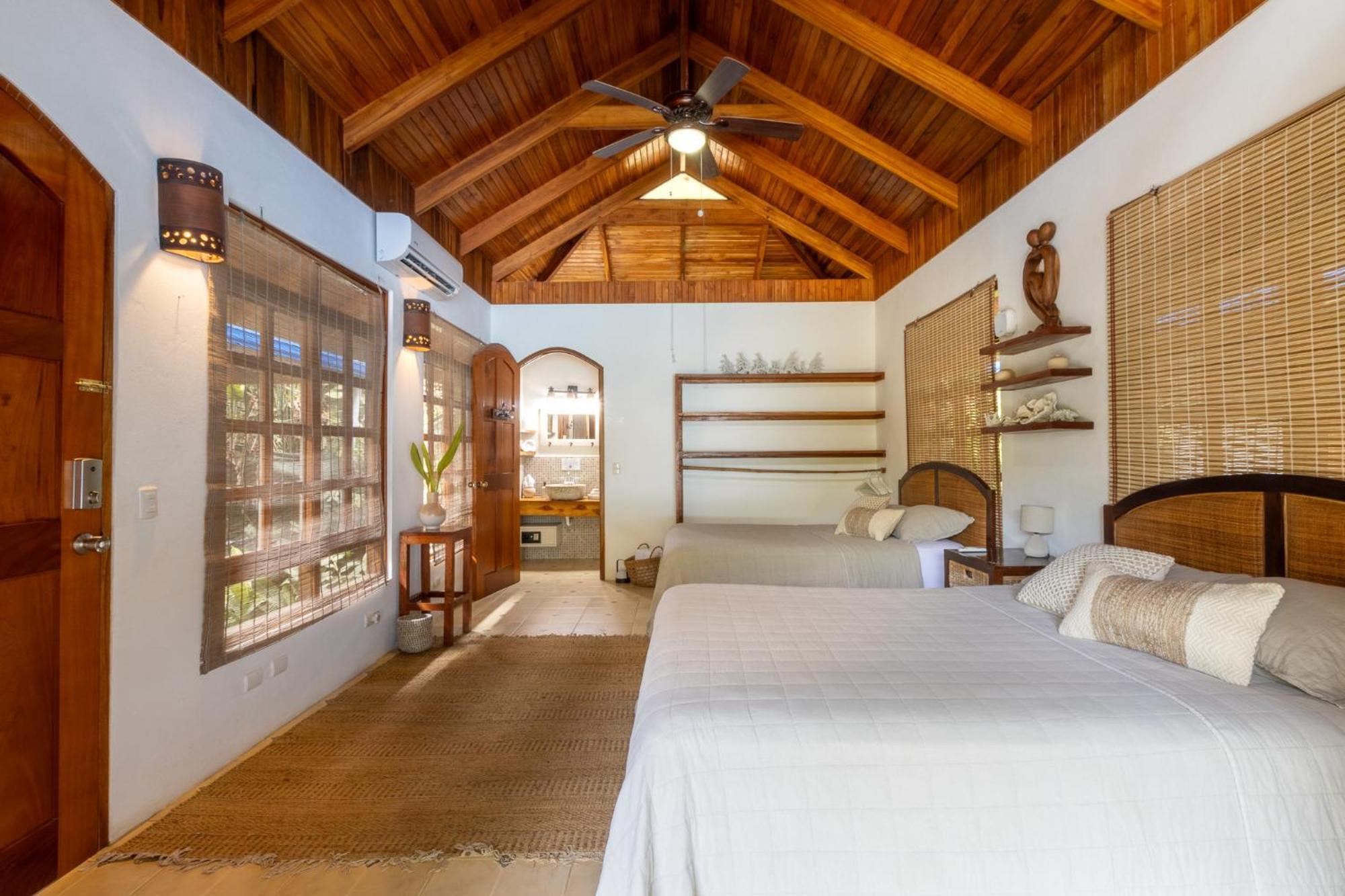 Hotel Blue Surf Sanctuary à Playa Santa Teresa  Extérieur photo