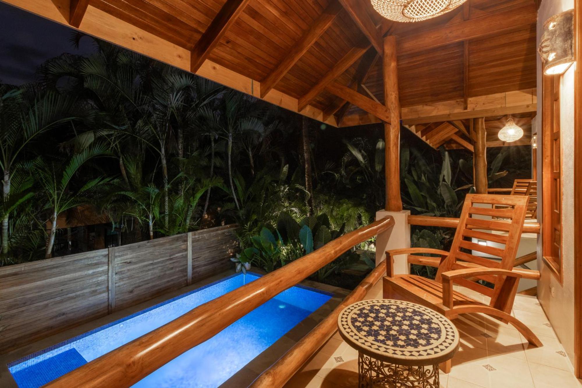 Hotel Blue Surf Sanctuary à Playa Santa Teresa  Extérieur photo
