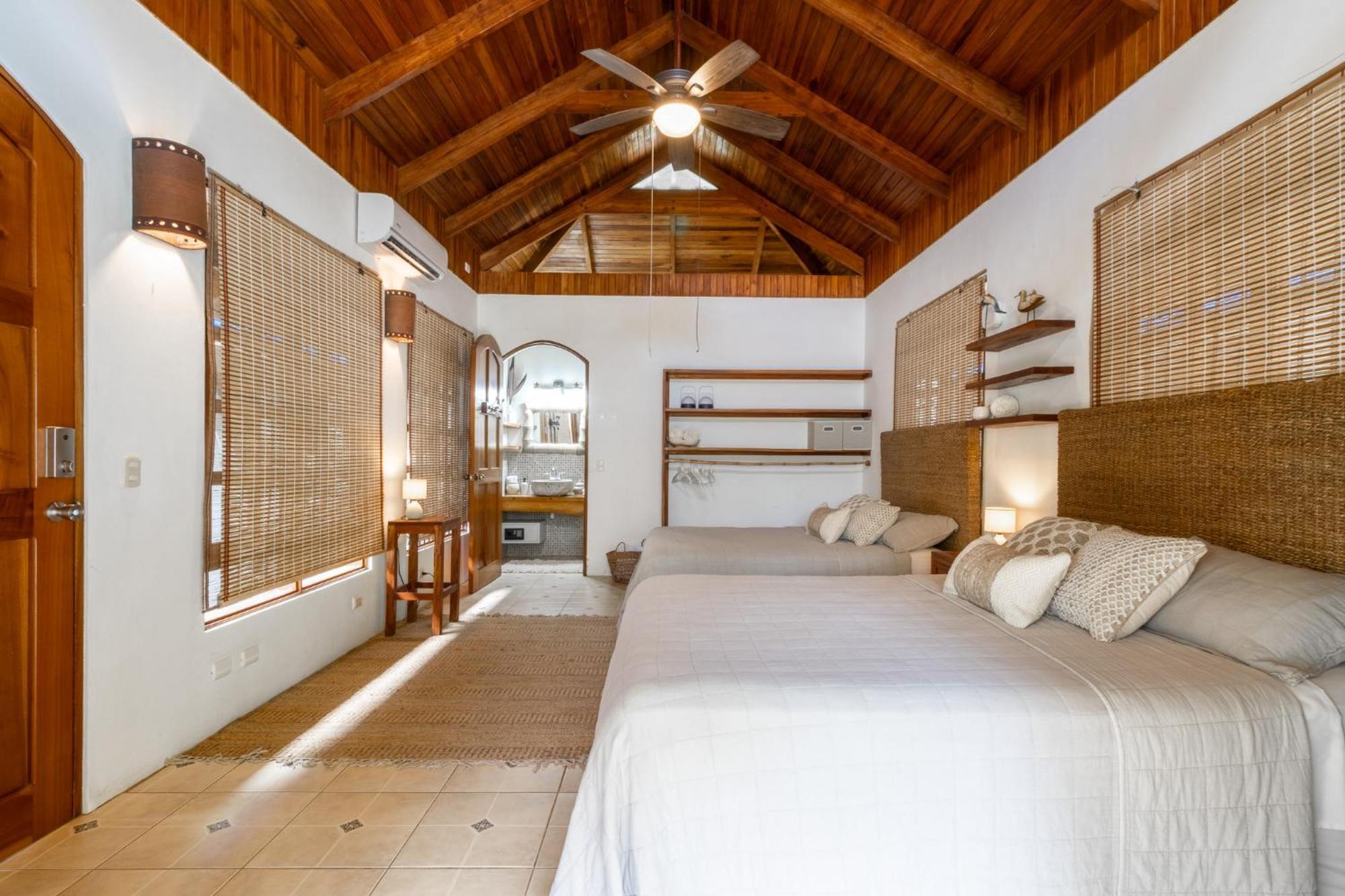 Hotel Blue Surf Sanctuary à Playa Santa Teresa  Extérieur photo